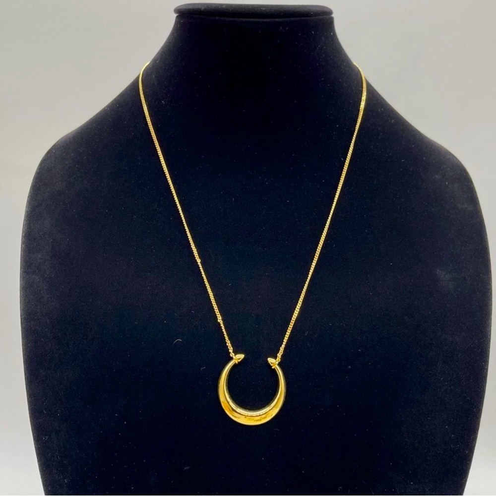 Stella & Dot crescent horn gold pendant